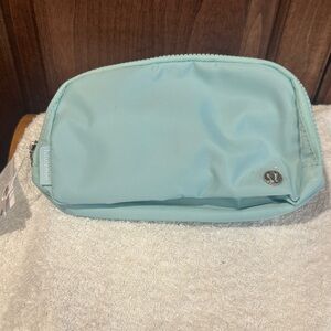 lululemon athletica Aqua Cosmetic Bag